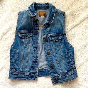 American Eagle denim vest!